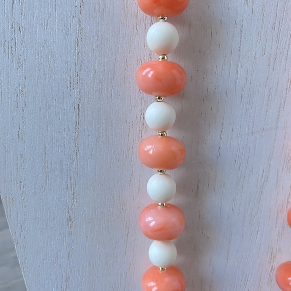 VTG Orange Pumpkin Shape Beads Shaded In Color With Small White Beads Ac… - Picture 3 of 5